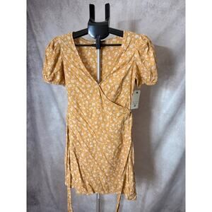 Billabong Hot Tropics Dress-Mustard Floral Wrap, Size XS/6 NWT